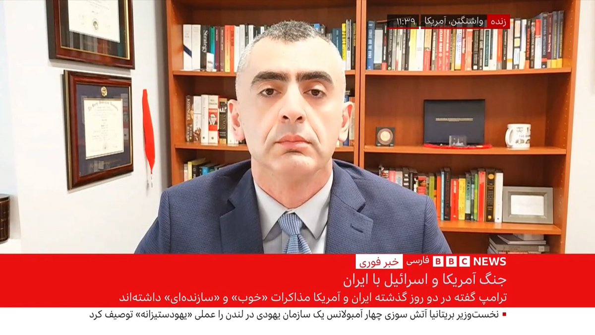 دونالد ترامپ، رئیس جمهوری آمریکا، با تکرار ادعایش درباره مذاکرات با ایران، گفته این تهران بود که از او تقاضای مذاکره کرده است. گفتوگو با سینا عضدی، استادیار سیاست خاور میانه در دانشگاه جرج واشنگتن:
