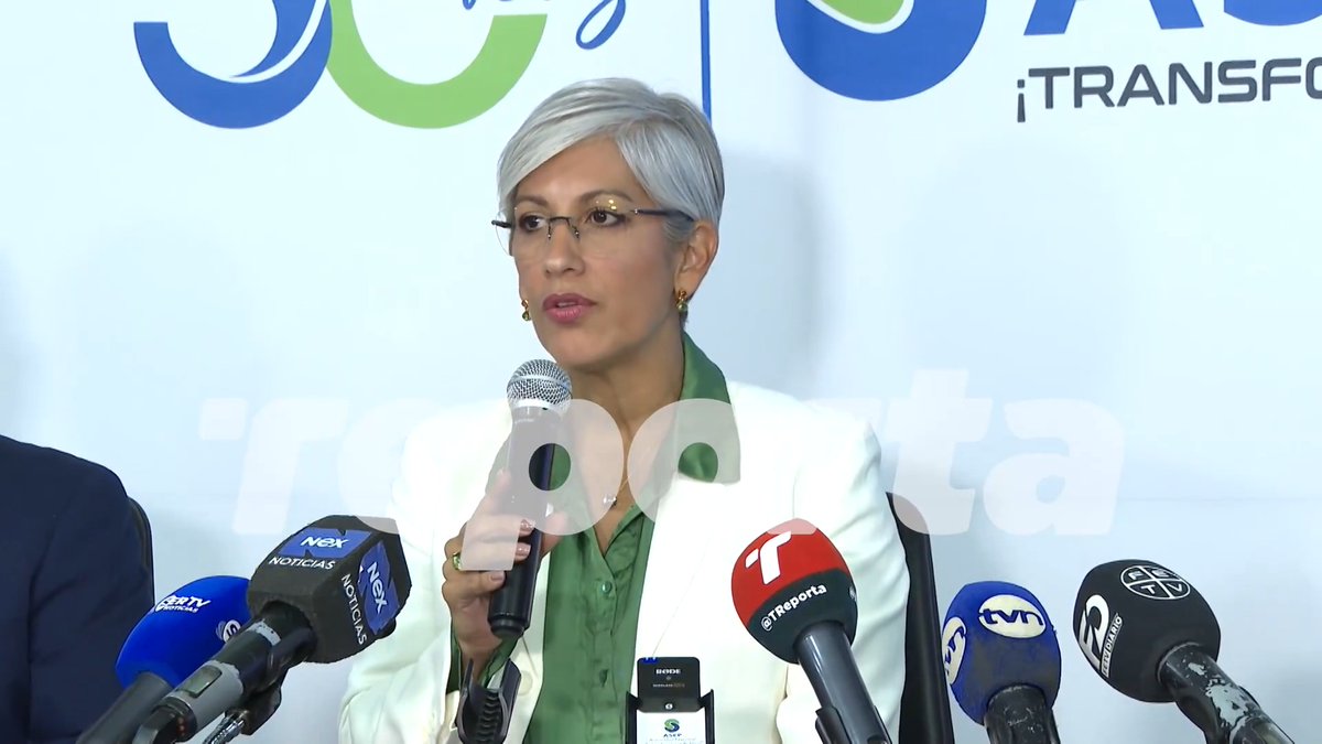 La ASEP Panamá anunció el inicio del proceso para el ingreso a Panamá de un tercer operador de telefonía móvil. Se habilitará una página web para que inversionistas y empresas interesadas conozcan el mercado panameño en materia de comunicaciones y las condiciones de ASEP para participar. En mayo inicia el proceso de precalificación y en diciembre será la licitación. “Esperamos para para el tercer trimestre de 2027 pueda entrar en operación”, detalló la administradora de ASEP, Zelmar Rodríguez. La funcionaria explicó que el objetivo es mayor dinamismo en el mercado con competencia e incentivos para mejorar la calidad de servicio. Actualmente, Panamá cuenta con más de 5 millones de líneas móviles activas.
