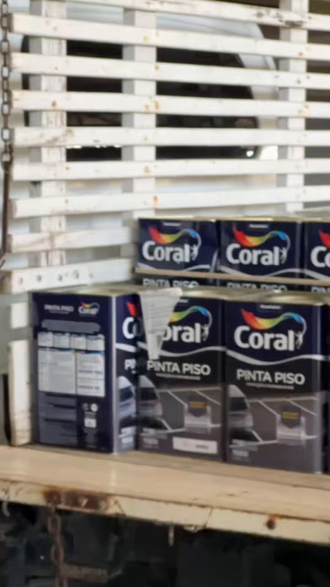 VAI COMEÇAR A PRÓXIMA FASE! 🖌️🇪🇪 A Tintas Coral está com o Tricolor para continuar um projeto muito especial: a pintura da Arquibancada Norte! Os trabalhos já iniciam nesta semana para que esteja tudo pronto em nosso próximo duelo em casa. 💙