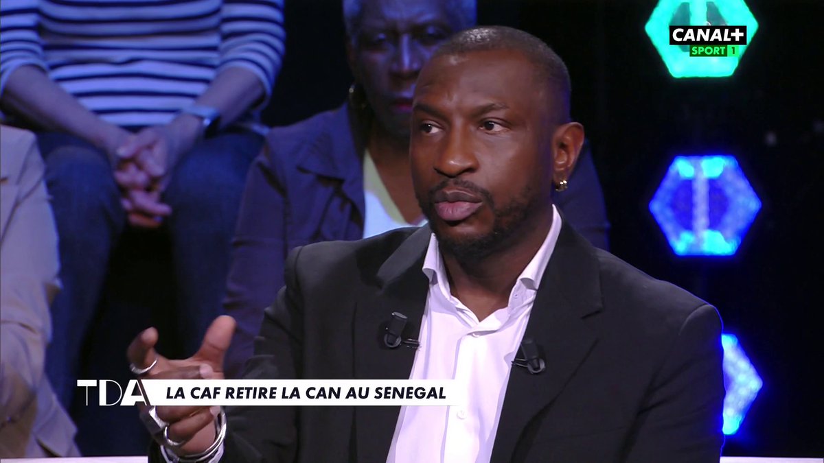 #TDA 🌍 : Êtes-vous plutôt d'accord avec Samuel Lobé qui estime la sanction en première instance du Sénégal faible ou avec Mamadou Niang qui pointe le doigt sur l'arbitre qui a laissé le match aller à son terme ? ⚡