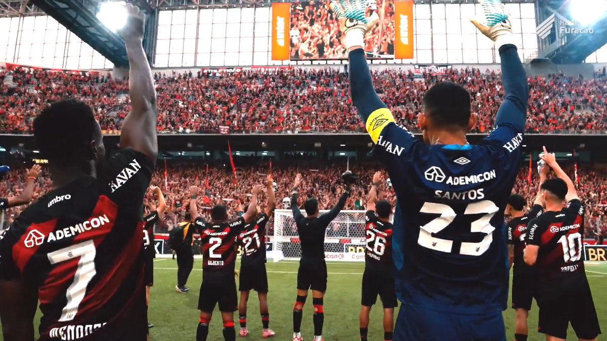 Enquanto uns cancelam o packzinho, a gente solta os bastidores da vitória! 🌪️ Compromisso, raça e entrega até o fim. Isso é Furacão! Já disponível no nosso YouTube: 🎥