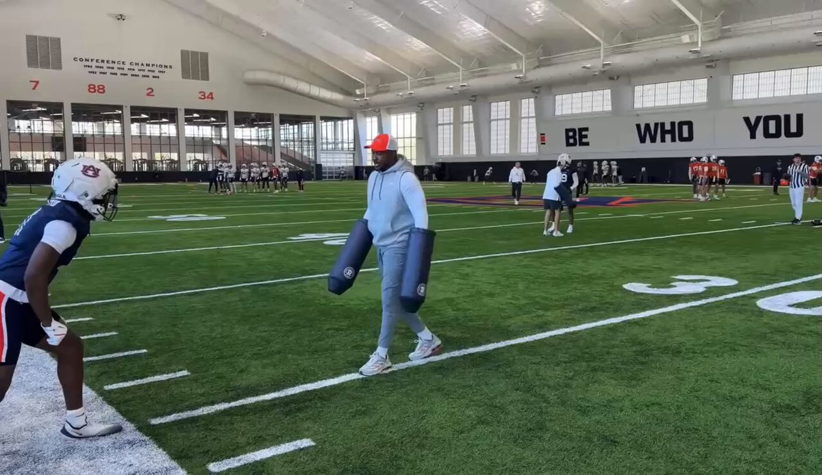 Auburn WR Foot Fire &amp; Hand Fight Drill