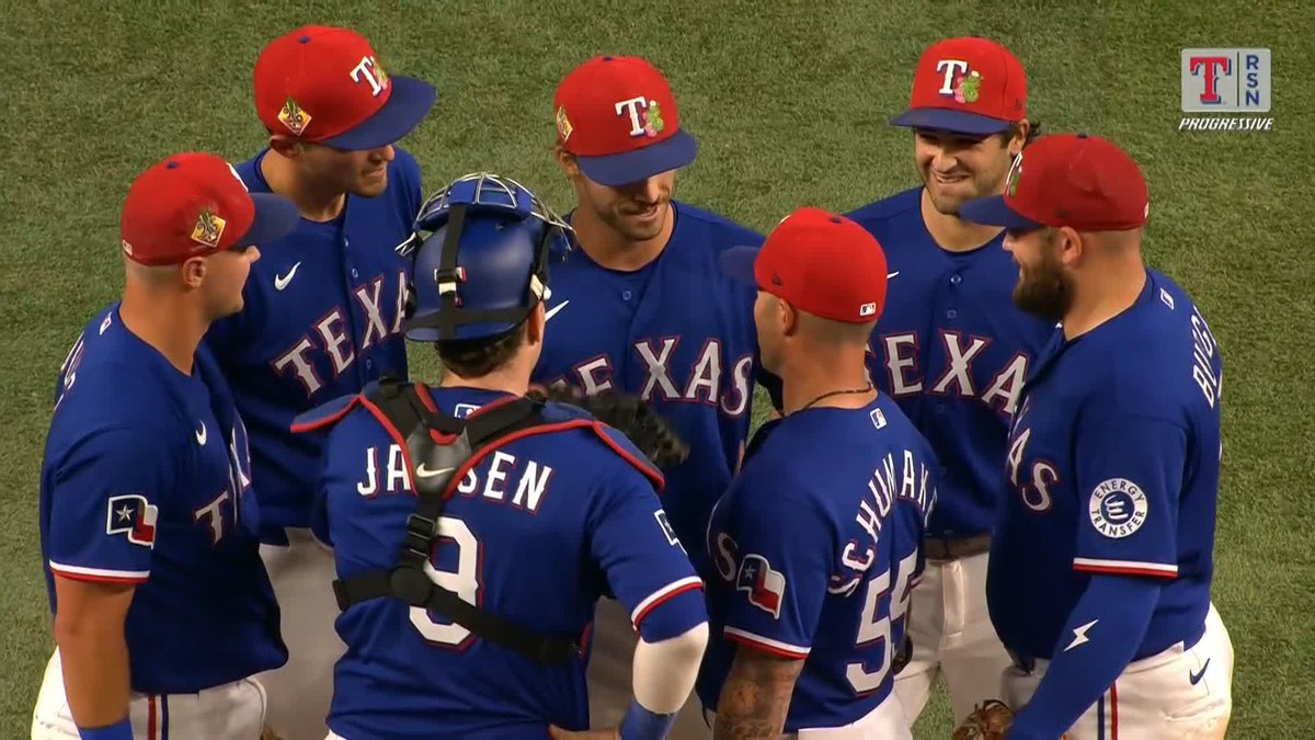 A mound visit Carter Baumler will never forget 🥹 Rangers Sports Network | #MLB