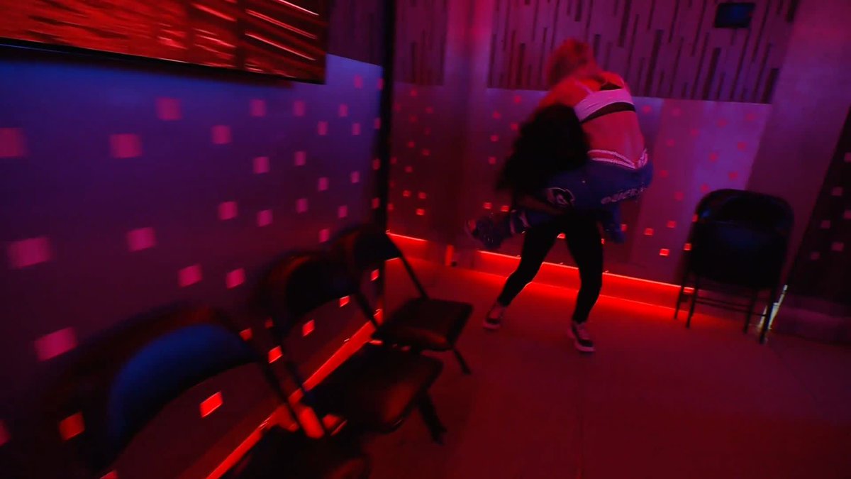 THIS IS VERY PERSONAL!!! 🫢 Stephanie Vaquer and LIV Morgan don't want to wait for WrestleMania!