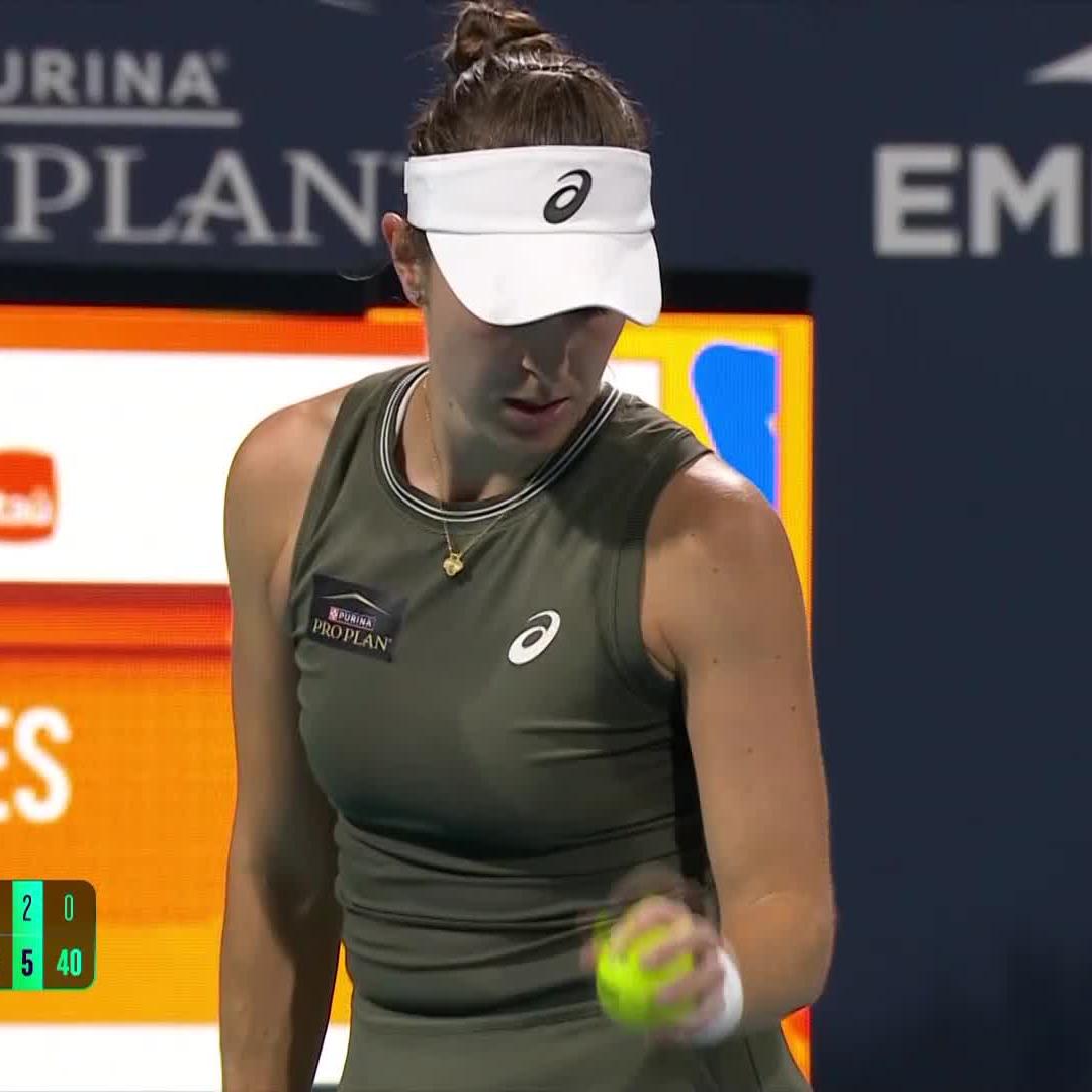Quarterfinals soon! 💫 Belinda Bencic secures her spot in the quarters in straight sets against Anisimova 6-2, 6-2! #MiamiOpen
