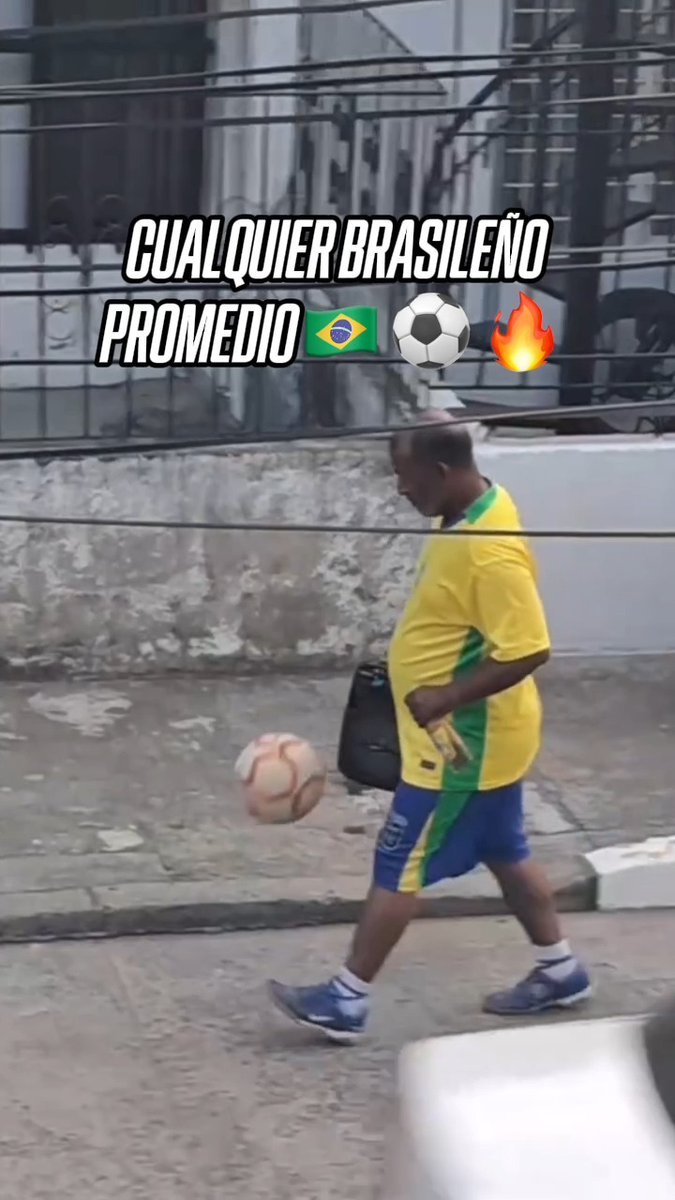 🤯 El control de balón 🔊 Un estéreo en la mano 🍺 Una helada en la otra mano 🔥 ¡EL NIVEL DE AURA DE ESTE SEÑOR!
