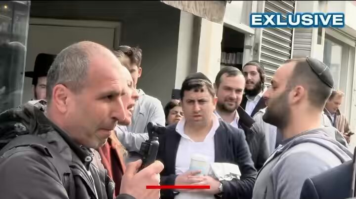 Al Jazeera reporter has a meltdown after being told the channel is ‘not welcome’ in London’s Jewish neighborhood where ambulances were set on fire. “How dare you!” Al Jazeera has been accused of antisemitism and acting as a propaganda arm of Hamas. Video: TheRigManUK (IG)