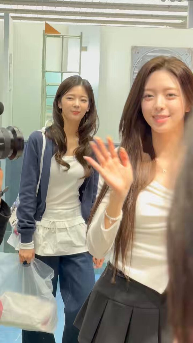 แกดูสายตาพี่ลีอา🥺 พี่เค้าเลี้ยงน้องยูนามากับมือ