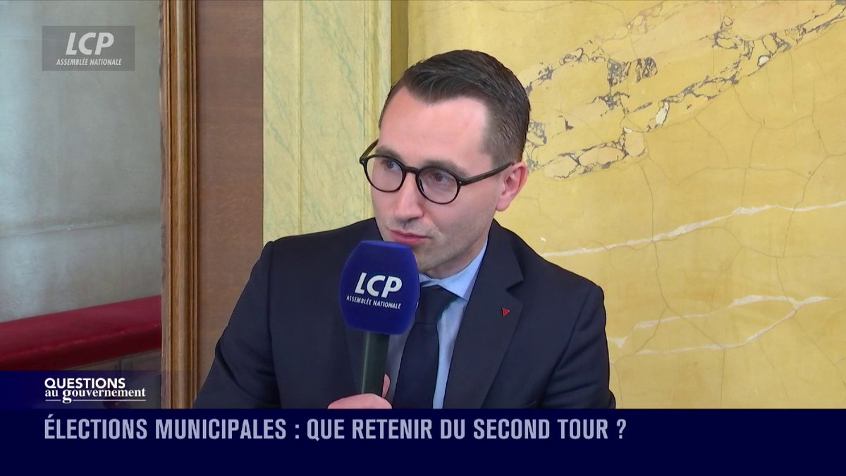 Relations entre le PS et LFI : "Si jamais j'avais insulté un parti politique ou une personne d'antisémite, jamais je ne me serais allié avec", dit Antoine Léaument 🇫🇷. Selon lui, cela démontre "l'inanité" de l'accusation portée contre LFI. #QAG #DirectAN