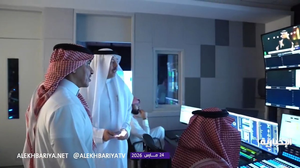 وزير الإعلام رئيس مجلس إدارة هيئة الإذاعة والتلفزيون سلمان الدوسري يتفقد الأعمال في قناة الإخبارية وإذاعة خزامى