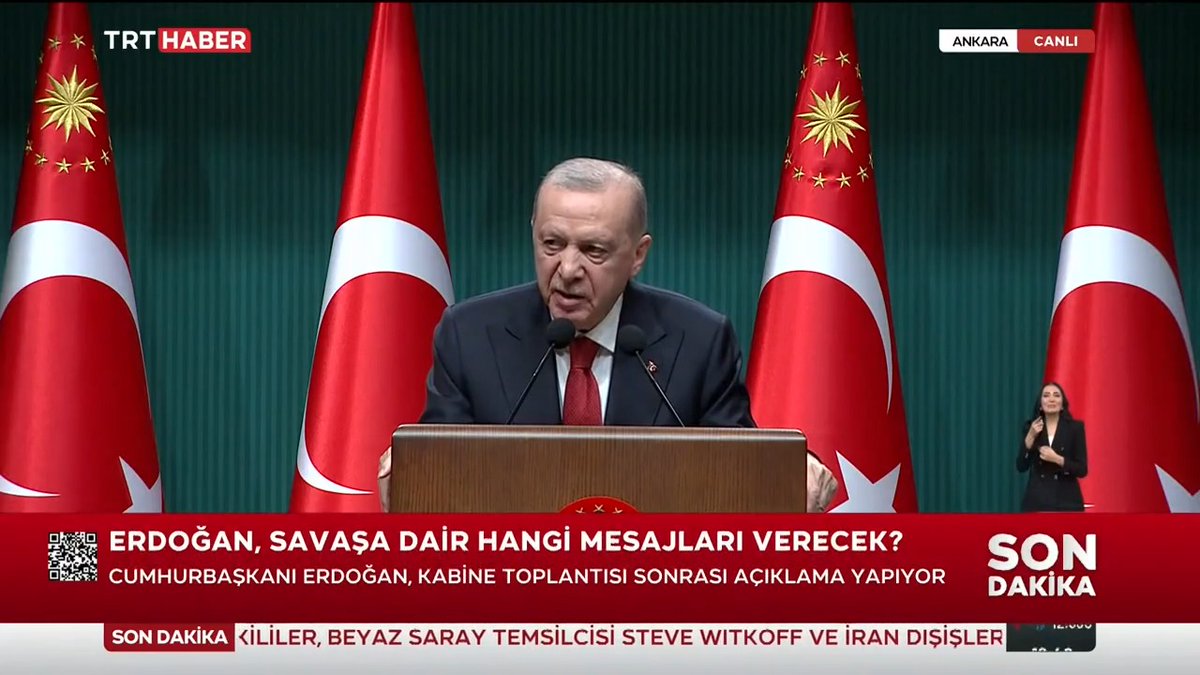 "Kim ne derse desin, milletçe etle tırnak gibiyiz" Cumhurbaşkanı Erdoğan: 86 milyon biriz, beraberiz, ezelden ebede kadar kardeşiz. Bu topraklarda yaşadığımız sürece sıkılmış bir yumruk misali tek yürek, tek bilek olmaya devam edeceğiz.