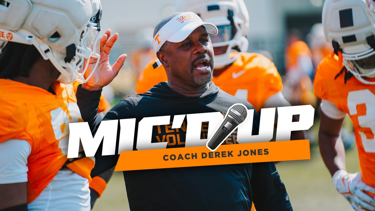 "You don't get good in games, you get good in practice." Derek Jones on the mic 🎤 #GBO 🍊