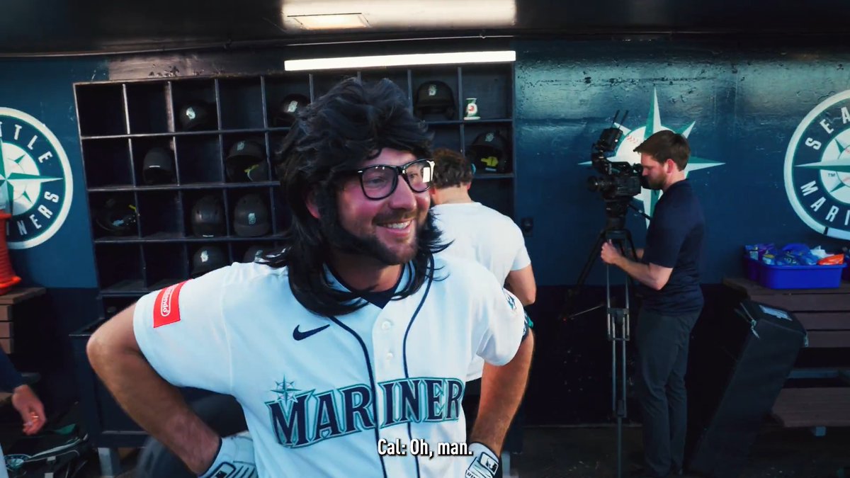 Special delivery from Larry. 🎥 Behind the Scenes: Larry Returns