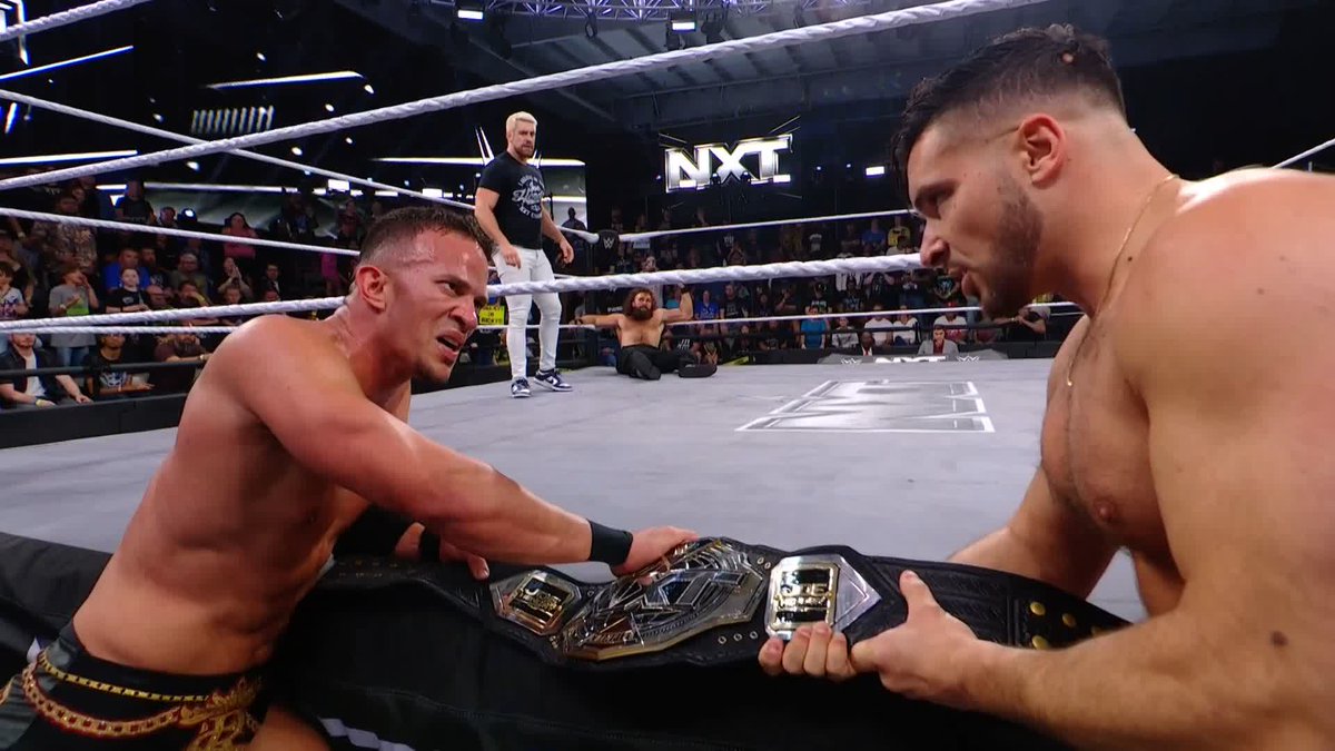 .@JoeHendry makes the save AND gets some revenge on Tony D! 👊