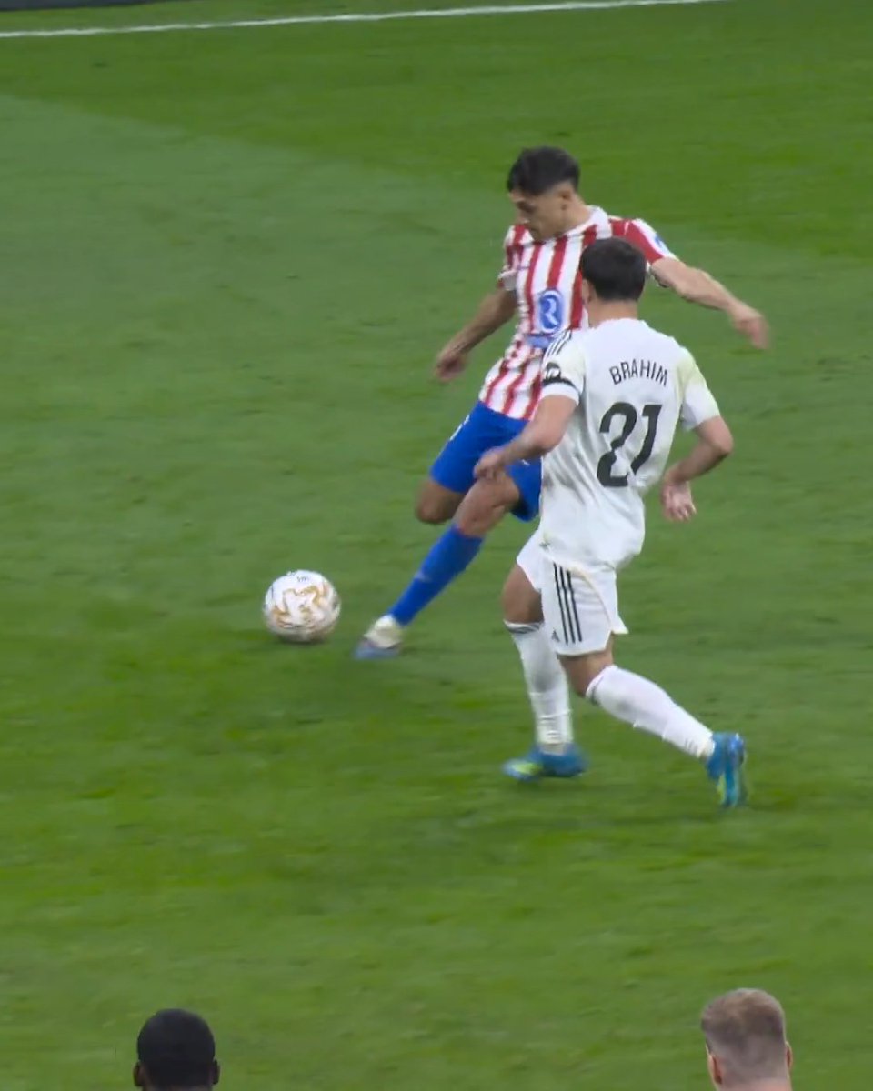 Nahuel Molina y sus locuras. 🚀 Atlético de Madrid | LALIGAHighlights