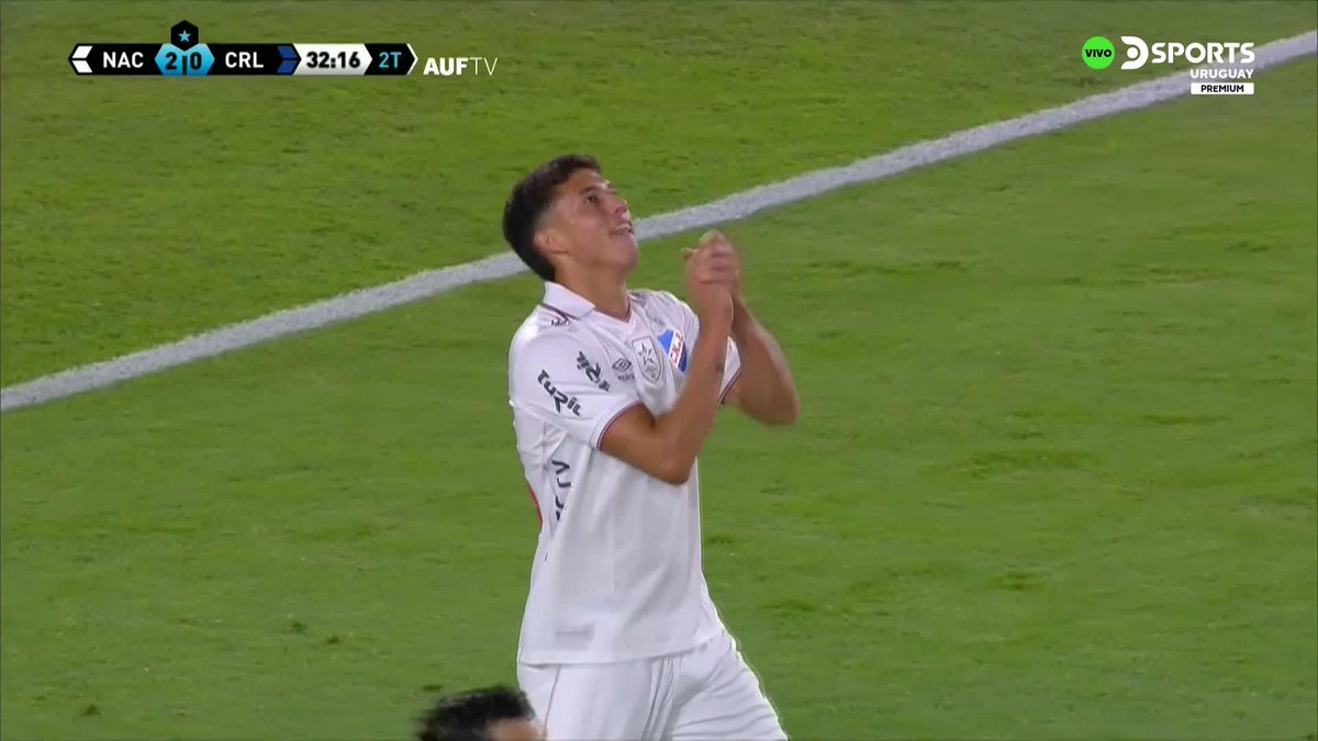 ⚽️🎩 Que pedazo de gol hizo Nacional. Mi memoria no me permite recordar cuando fue la última vez que anotó un con una jugada previa nivel Europa.