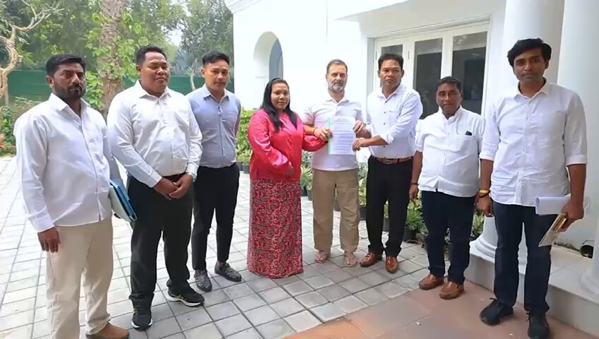 A delegation of tribal leaders from Great Nicobar Island, along with leaders of the Adivasi Congress, met LoP Shri Rahul Gandhi. During their visit, the delegation highlighted that over 800 families will lose their land due to the Great Nicobar Project, including Particularly Vulnerable Tribal Groups - communities that have lived in deep harmony with nature for generations, protecting the island’s fragile ecosystem. They told Rahul ji that today, they are being pushed to the margins - just to benefit a few billionaire businessmen like Adani and Ambani. They also spoke about their daily struggles, including the lack of water, roads, education, and employment. 📍 New Delhi