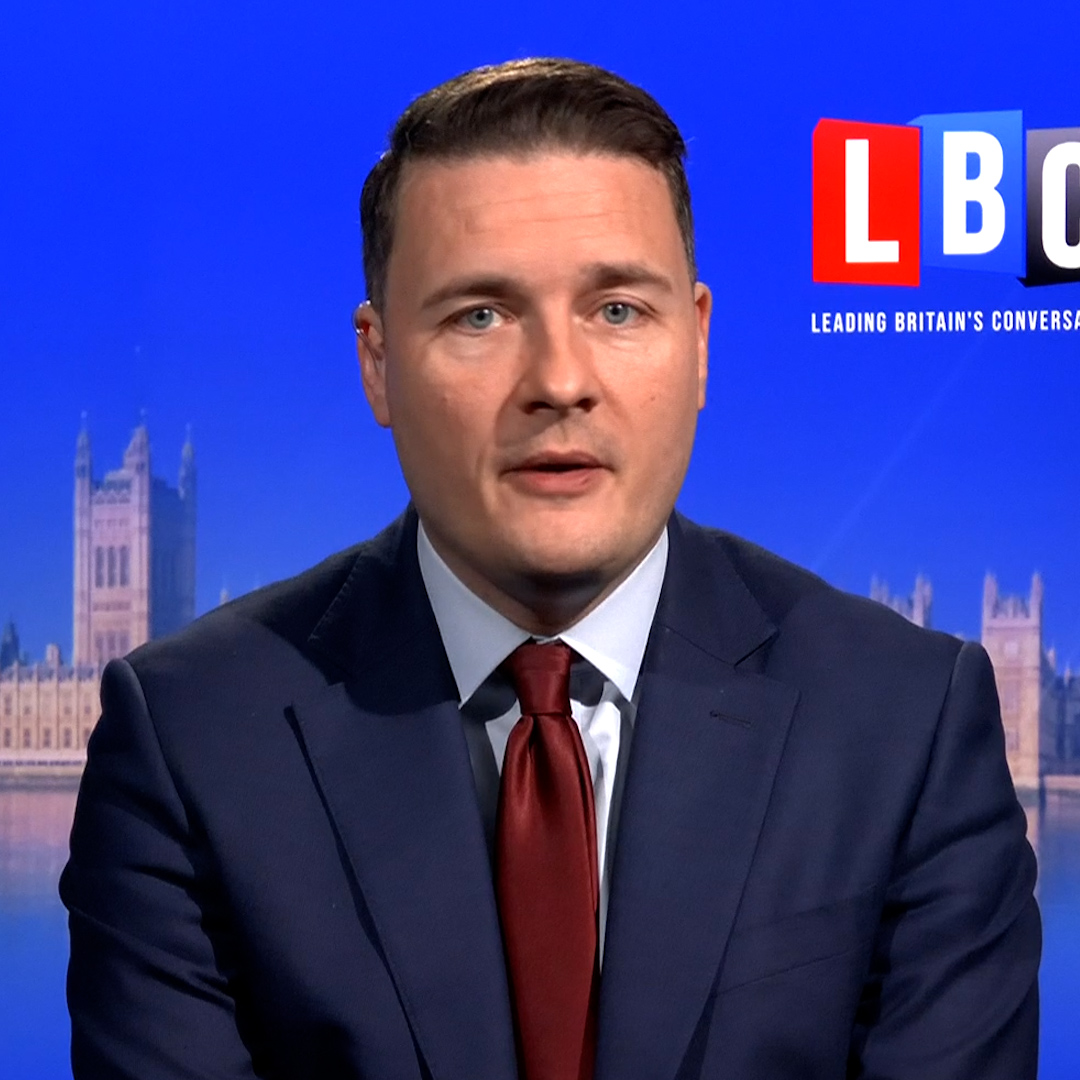 'They earn more than the PM...' 'They could also earn a lot more working in the private sector.' Health Secretary @WesStreeting 'stands by' the high salaries of NHS chief executives.