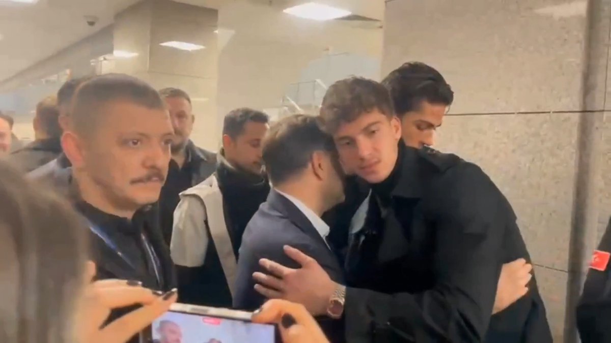 Okan Buruk, Metehan Baltacı'nın tahliye edilmesinin ardından adliyeden çıkış yaptı.