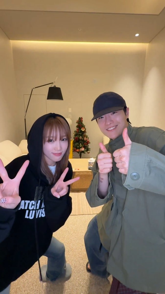 #YENA 님과 함께 #예나 지금이 #NA_NA_NA 🕺 #WOODZ #우즈 #Archive_1 #최예나 최예나