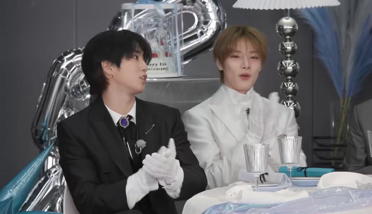 seungmin said jisung and him made 별, 빛 (STAY) 3 years ago... wow
