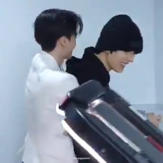 just how long jaemin didnt get to see jisung for him to be doing all that 😭😭😭😭😭