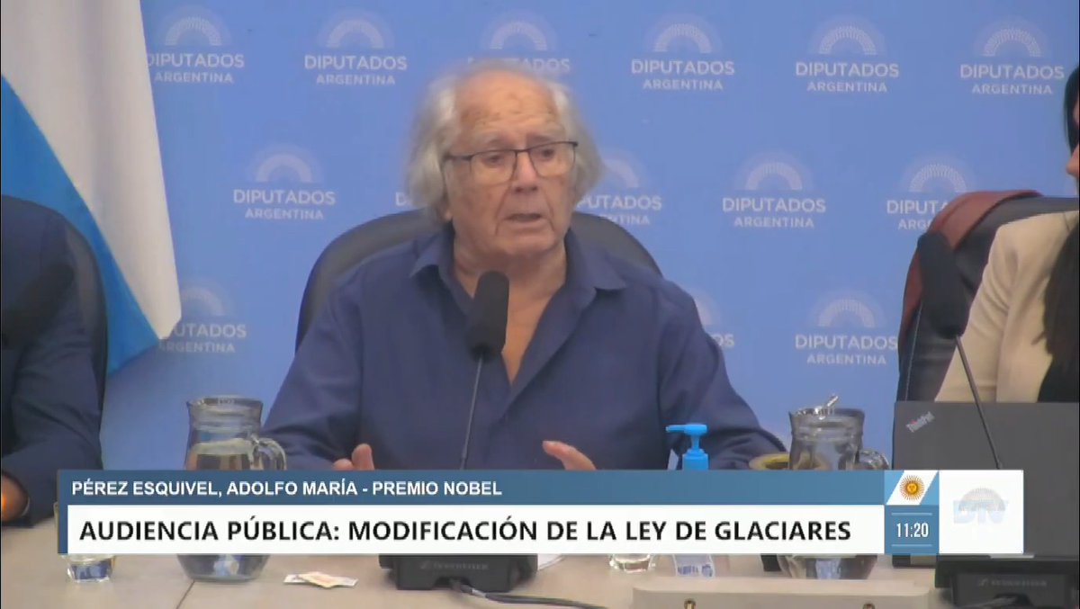"Por presión del Gobierno de Estados Unidos se quiere ingresar empresas a imponer esta ley de Glaciares" Adolfo Pérez Esquivel señaló que se debe "encontrar un equilibrio de las necesidades del ser humano con el desarrollo que necesitan los pueblos para su vida".