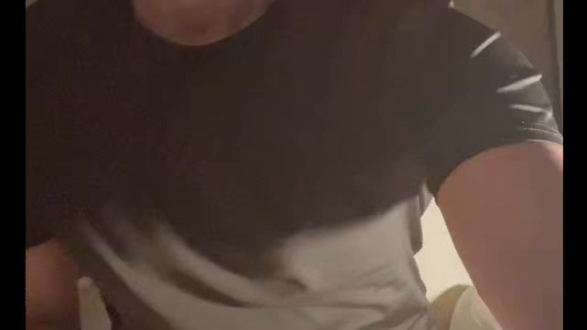 第三期飞机杯测评，吉邦男子GibbonBoi强责训练，非常适合农牛玩家与深度自慰爱好者的一款飞机杯，插入杯内感受360度全方位的龟头责冲击，在射精释放与强忍刺激之间挑战阈值极限。独特的内部设计，在快射时拔出能很有效的抑制射精冲动，让你的精牛连连向你求饶。 #飞机杯 #农牛 #边缘控制 #龟头责