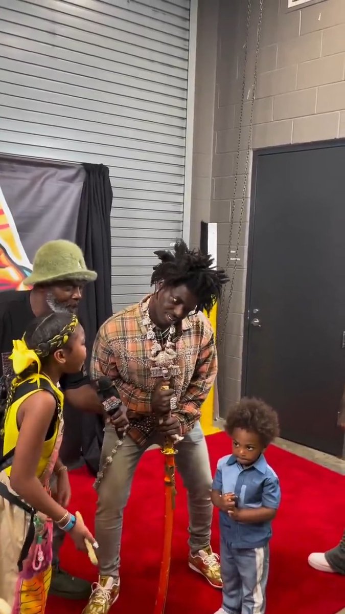 Kodak Black is impressed with a young girl's confidence after she raps for him. 🫡