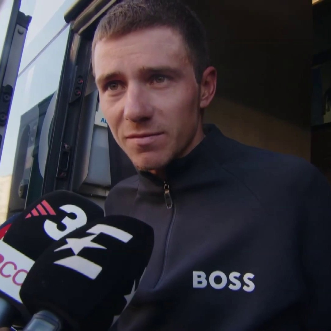 Remco Evenepoel describe sus lesiones tras la caída y lanza un dardo a Jonas Vingegaard: "Increíble cooperación" #VoltaCatalunya105