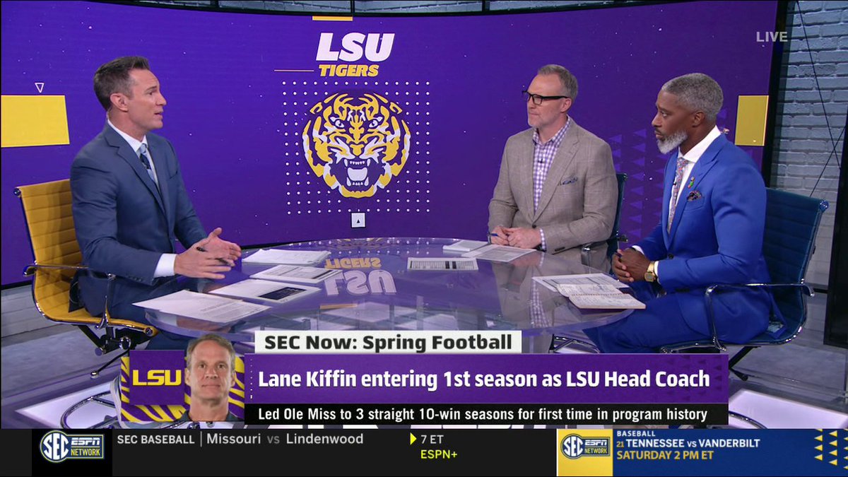 "He knows the expectations are exceptionally high and should be." Peter Burns, matt stinchcomb and Roman Harper discuss the expectations for Lane Kiffin's year one at LSU Football 😯