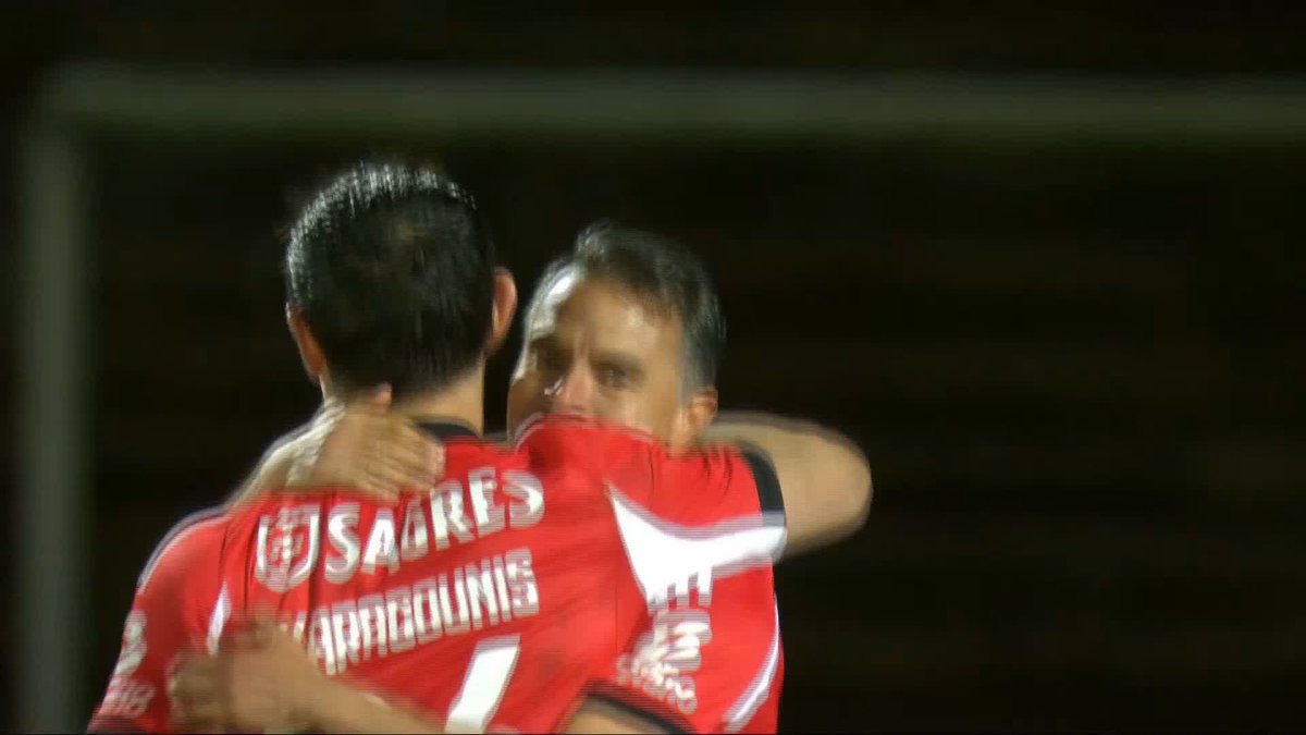 A classe de Saviola ainda está lá toda 🦅