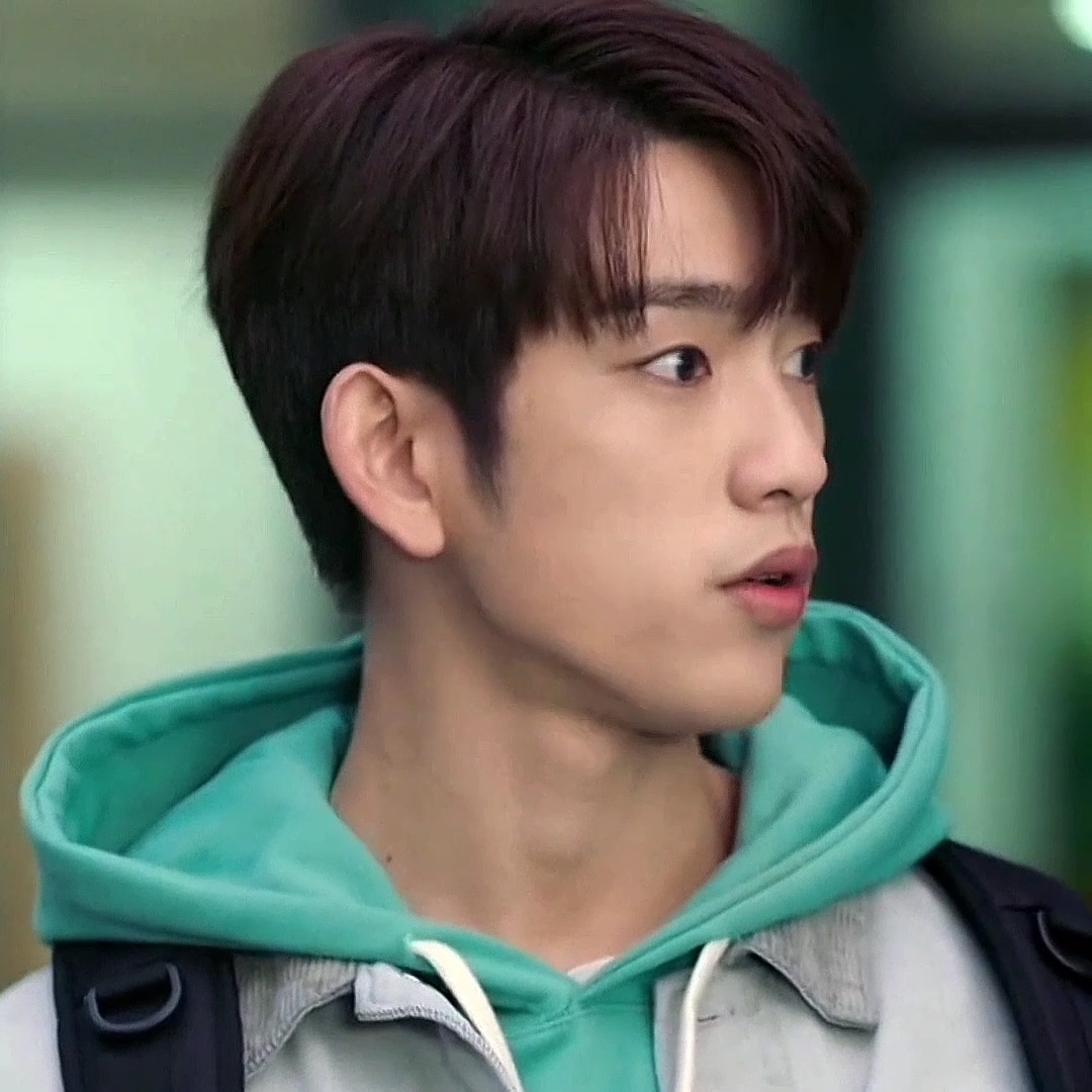 7 years and Lee Ahn still is my favorite Jinyoung’s character