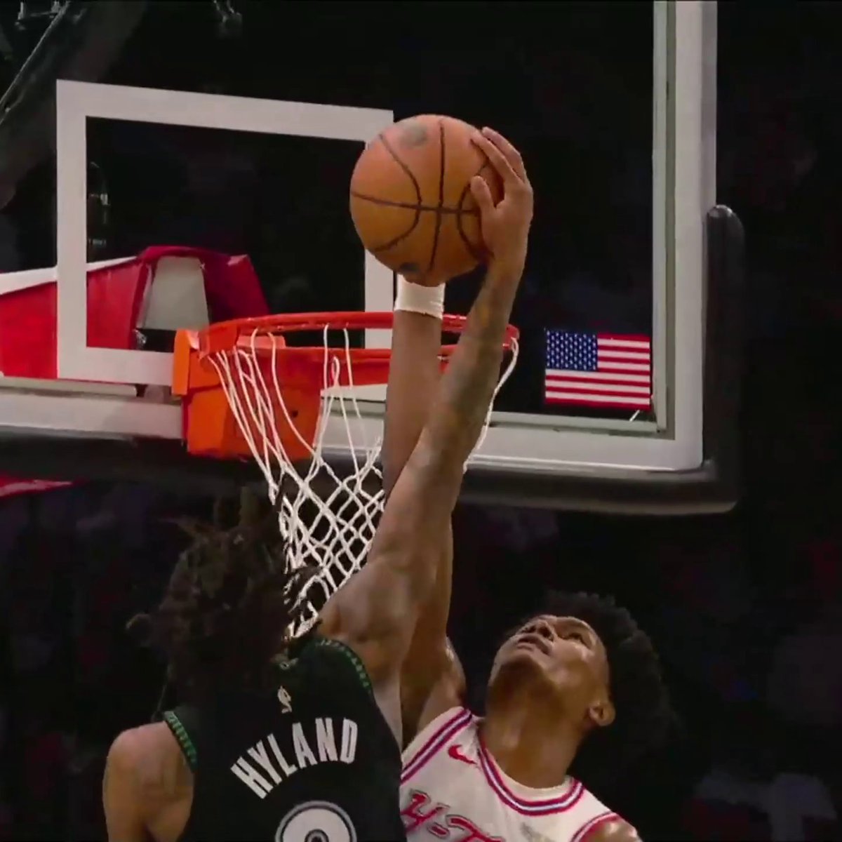 This block by Amen 😤 Watch Rockets-Timberwolves NOW on ESPN and the ESPN App‼️