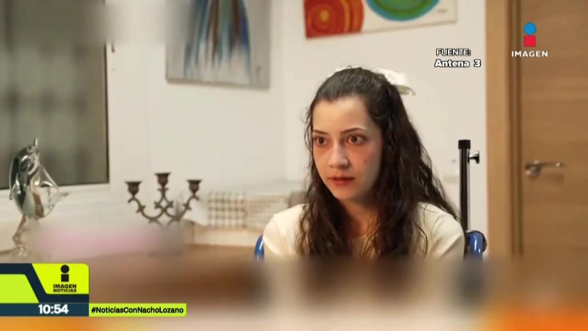 Ella es Noelia Castillo, una joven española de 25 años de edad, que solicitó la #eutanasia. Argumentó que vive en situación de depresión grave y crónica tras sufrir una agresión sexual. Un inteno de suicidio le provocó una parapléjia total de la cintura para abajo: