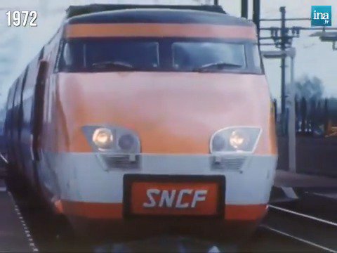 Il y a 54 ans jour pour jour, le 26 mars 1972, la France présente son 1er Train à Grande Vitesse, le #TGV 🚆. SNCF Voyageurs