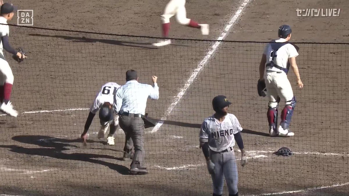土壇場での底力 大阪桐蔭・仲原慶二 渾身のバックホーム ⚾️三重×大阪桐蔭(第98回選抜高校野球) 🆓DAZNで全試合無料配信中 #センバツ #だったらDAZN