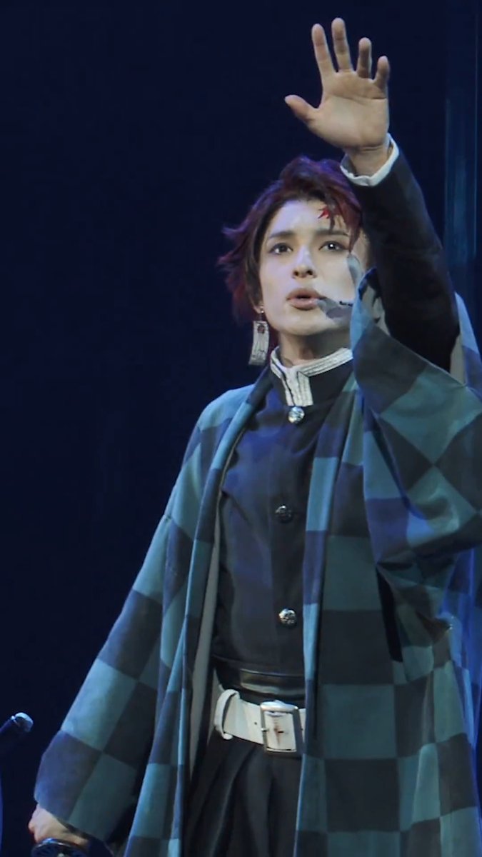 / 刃を振え \ 其ノ伍 襲撃 刀鍛冶の里より ──────────── #舞台鬼滅の刃 シリーズ最新作 其ノ陸 柱稽古・無限城 突入 📍東京:6/13(土)〜28(日) 🎫3/28(土)10:00 一般発売開始!