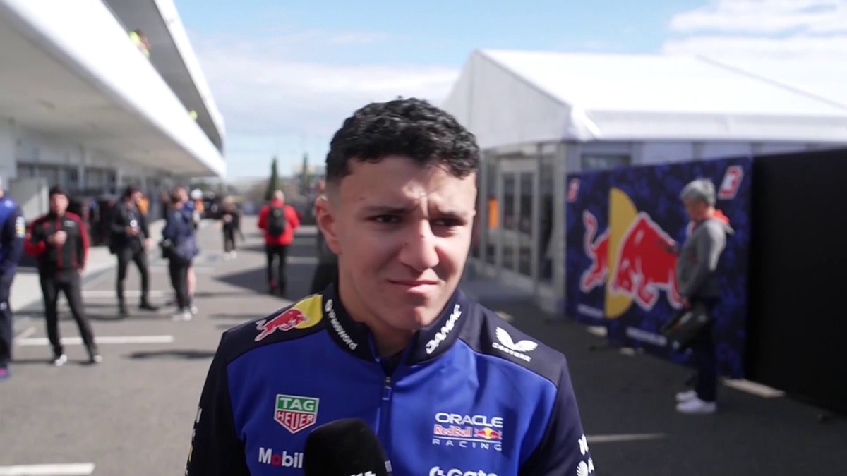 🎙️ "Depuis que je suis petit, j'aime rouler sur cette piste." Isack Hadjar est impatient de prendre la piste à Suzuka 😍 #JapaneseGP #F1