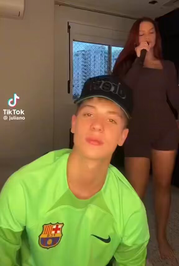 vivi wanderley disse que escreveu uma versão de chico da luisa sonza pra juliano floss se tu você curtires foto outras mulheres eu vou te matar pode chamar surtada fut curtir com os amigos não deixar vc quiseres me namorar comigo saiba vacilar corto seu pinto tiktok ex monogamia