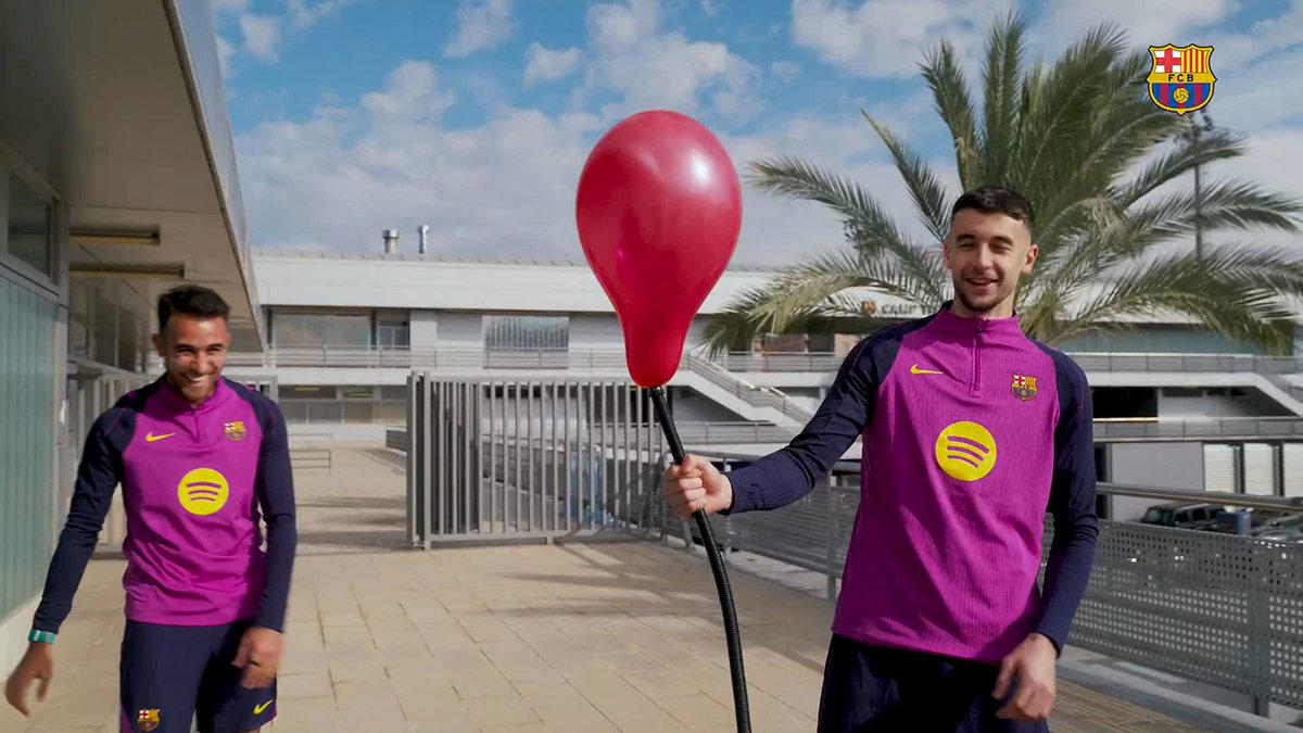 𝗘𝘅𝗽𝗹𝗼𝗱𝗶𝗻𝗴 𝗕𝗮𝗹𝗹𝗼𝗻𝘀 🎈 El primer punto se lo lleva Eric 😂