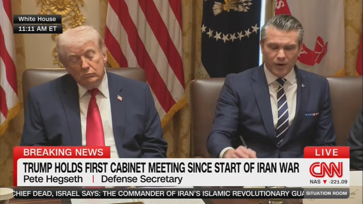 Trump struggles to keep his eyes open as Pete Hegseth talks about the Iran war