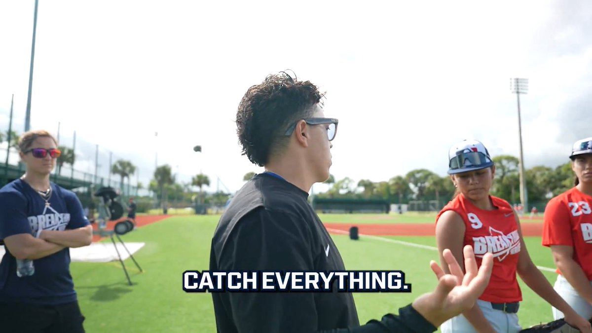 Communication and knowing your playing surface = dominating on outfield defense! #WomensHistoryMonth