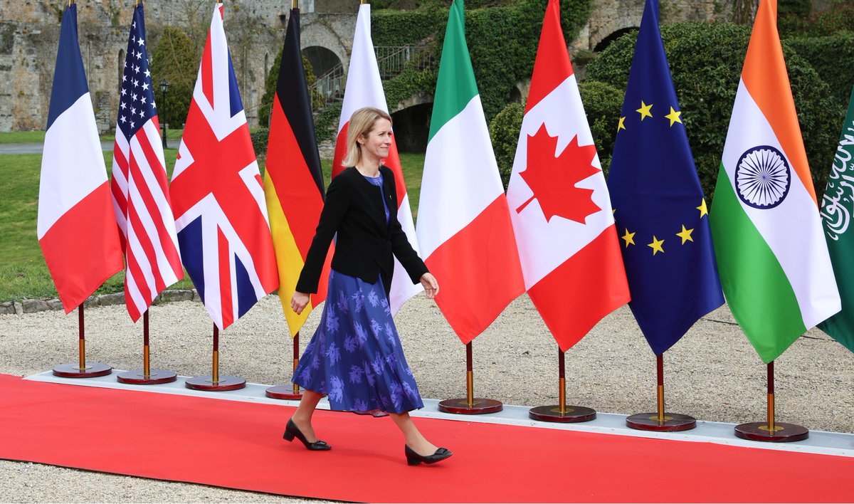 The wars in the Middle East and Ukraine are interlinked. With our G7 partners, we’ll discuss how to drive de-escalation in the Middle East, as the war's consequences are felt severly worldwide. At the same time, we can’t overlook Ukraine. Russia’s attacks on civilians and civilian infrastructure are increasing every day. We must keep the pressure on Russia to stop this war and negotiate in good faith. My doorstep ahead of the G7 Foreign Ministers meeting ↓