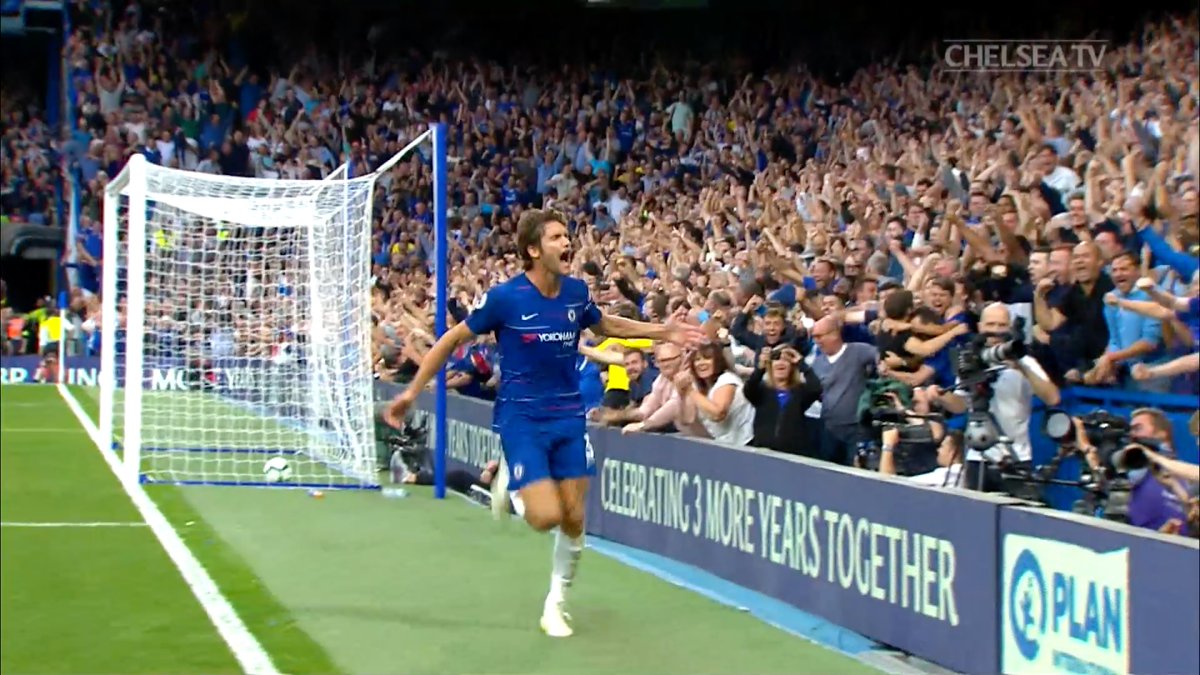 Throwback to Sarri’s first Premier League game at Stamford Bridge vs Arsenal. After this win, Chelsea went on a 10-League game unbeaten run and all Chelsea fans thought Sarri was going to win us the EPL in first season like Conte and Mourinho did. 😂