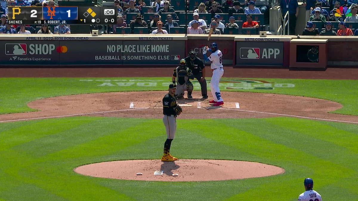 Can't forget about Luis Robert Jr.'s incredible at-bat against Paul Skenes in the first inning 🔥