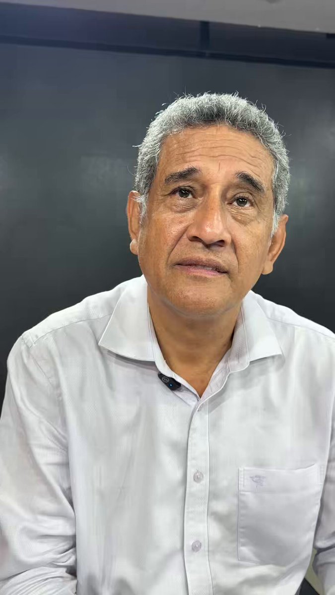 Mesías Guevara a López Aliaga: “Me hubiera gustado debatir con él más que con Keiko, porque a este señor hay que decirle sus verdades”. El candidato del Partido Morado asegura que Rafael López Aliaga es una persona que le hace mucho daño al país y que, por eso, le hubiera gustado que formara parte de su terna. Sobre el lenguaje millennial, cuenta que lo aprendió en las universidades a las que asiste para sostener encuentros con jóvenes y que lo utilizó para dejar en claro que la candidata Fujimori no es la única que se maneja en esos términos. Finalmente, recomienda votar en línea y no cruzado, pues considera que esto último sería grave para la gobernabilidad.
