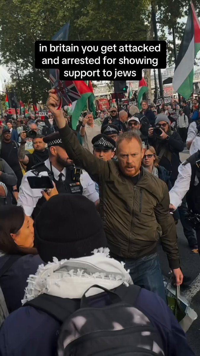 Flashback: A British man was arrested for holding a sign reading “We stand with Britain’s Jews” after local Muslims, offended, erupted into violence. We have reached a point in Britain where supporting Jewish people is treated as a crime.