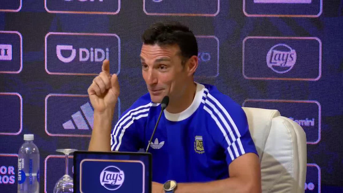 "ES UNA LINDA APARICIÓN" Lionel Scaloni se refirió a la convocatoria de Tomás Aranda para los entrenamientos de la Selección Argentina.