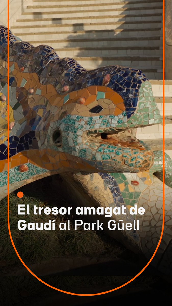 Amagada sota la plaça més fotografiada del Park Güell hi ha una cambra molt poc coneguda. Entrem a la cisterna subterrània que Gaudí va dissenyar per reaprofitar l’aigua de pluja